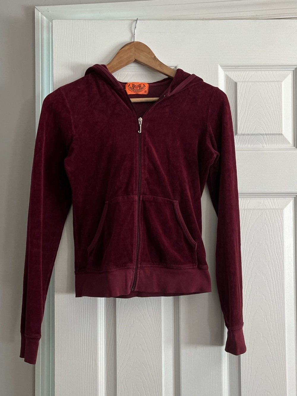 VTG Y2K Juicy Couture Velour Zip-Up Hoodie in Deep Burgundy